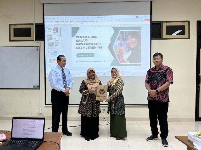 Pelatihan Deep Learning Melalui Model UARE Excellent Pada Mata Pelajaran                                      Biologi SMA